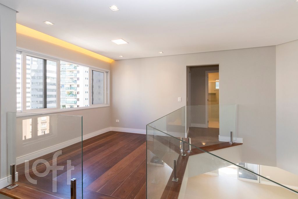 Apartamento à venda com 4 quartos, 230m² - Foto 10