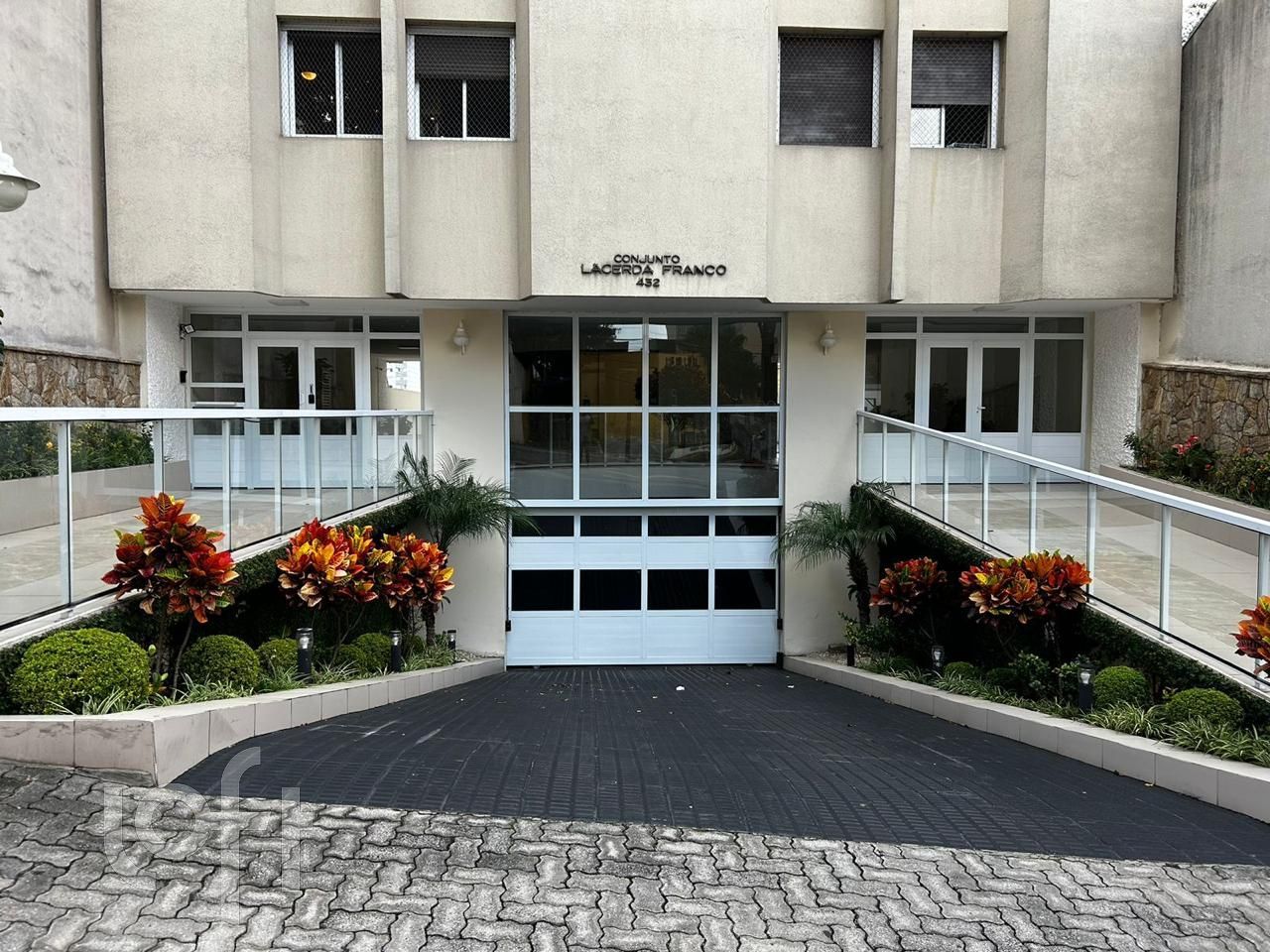 Apartamento à venda com 2 quartos, 87m² - Foto 30