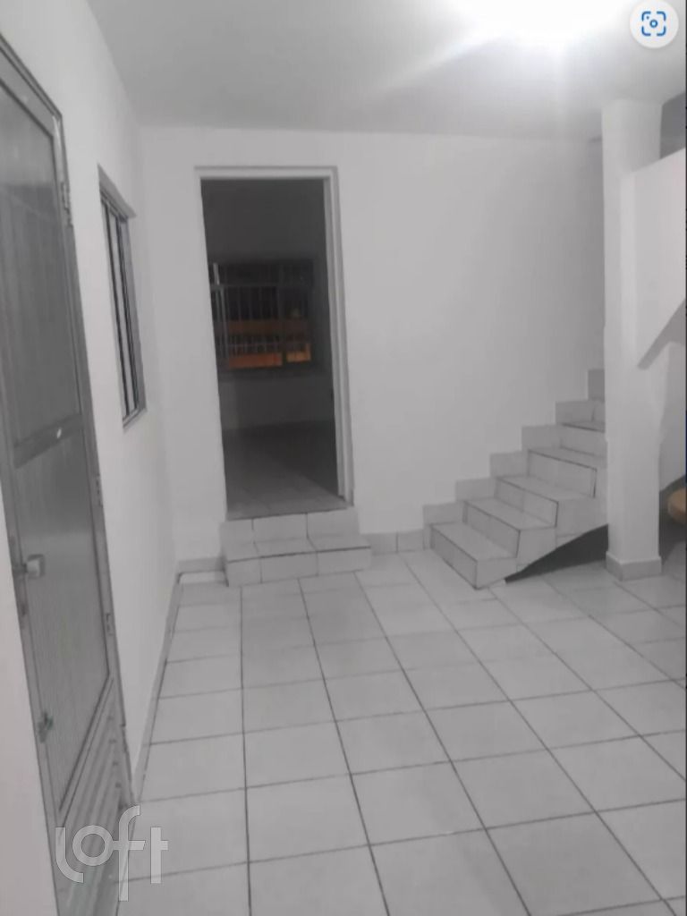Casa à venda com 4 quartos, 220m² - Foto 1