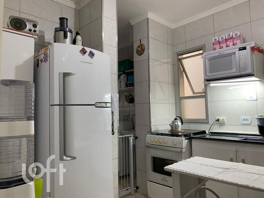 Apartamento à venda com 3 quartos, 74m² - Foto 9
