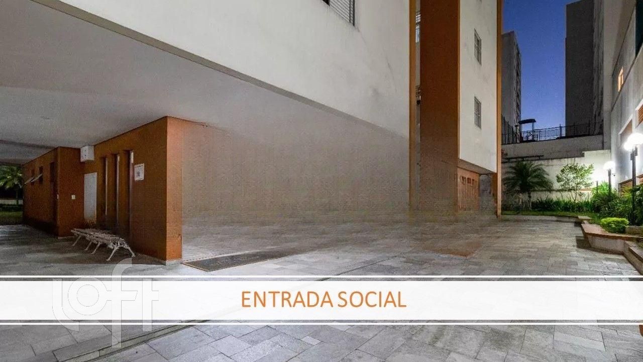 Apartamento à venda com 3 quartos, 75m² - Foto 2