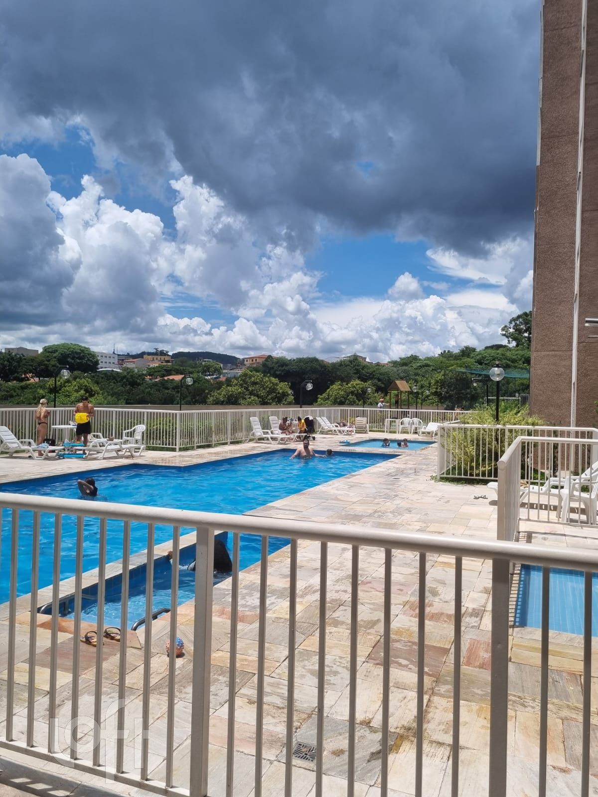 Apartamento à venda com 2 quartos, 44m² - Foto 2