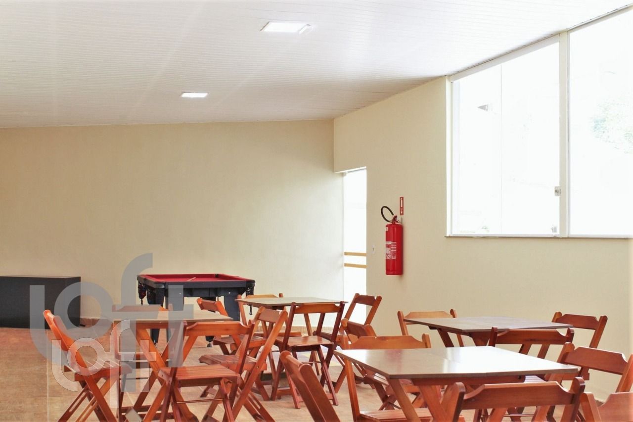 Apartamento à venda com 2 quartos, 50m² - Foto 18