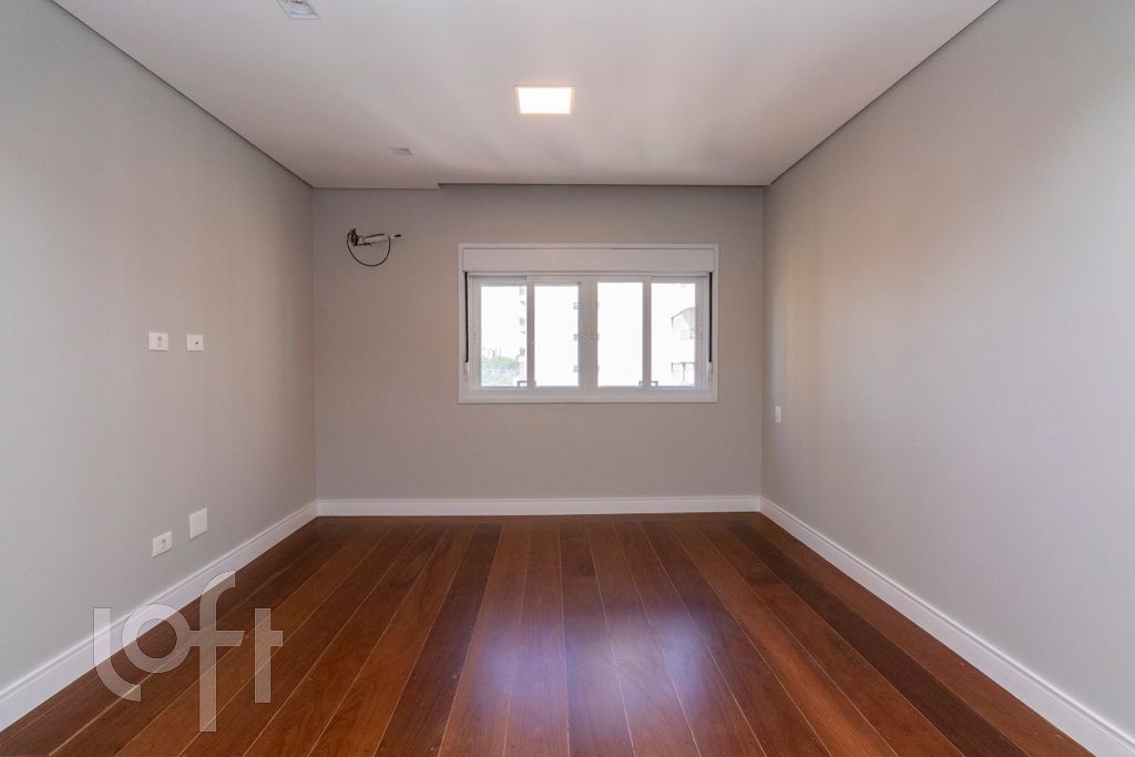 Apartamento à venda com 4 quartos, 230m² - Foto 17