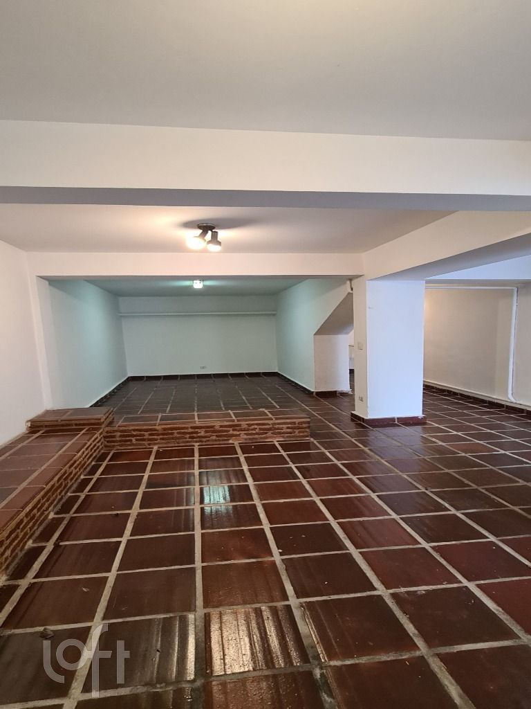 Casa à venda com 3 quartos, 231m² - Foto 4