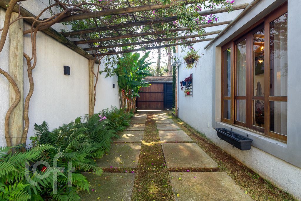 Casa, 3 quartos, 210 m² - Foto 32