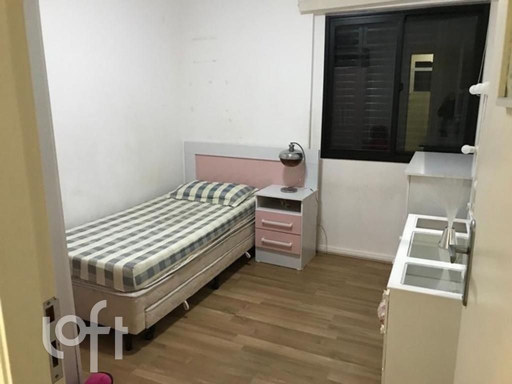 Apartamento à venda com 3 quartos, 70m² - Foto 2