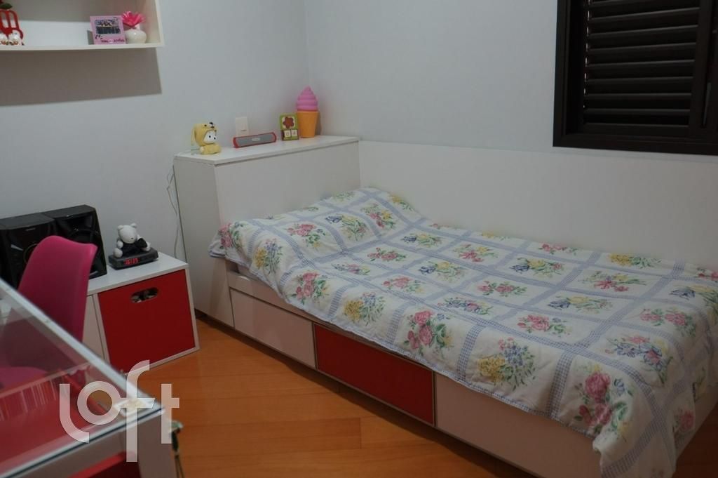 Casa à venda com 3 quartos, 210m² - Foto 14