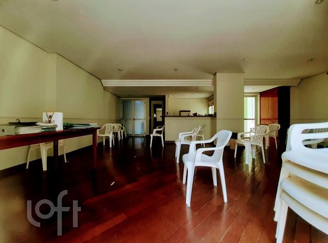 Apartamento à venda com 2 quartos, 67m² - Foto 24