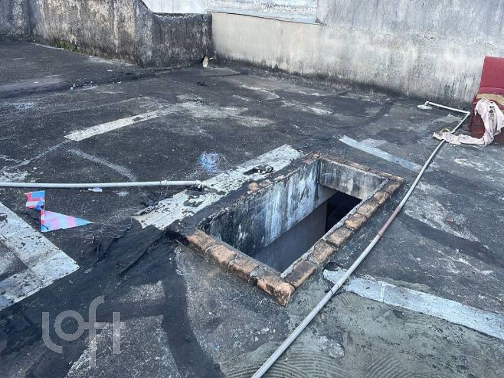 Casa à venda com 3 quartos, 250m² - Foto 8