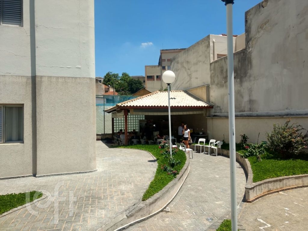 Apartamento à venda com 2 quartos, 75m² - Foto 18