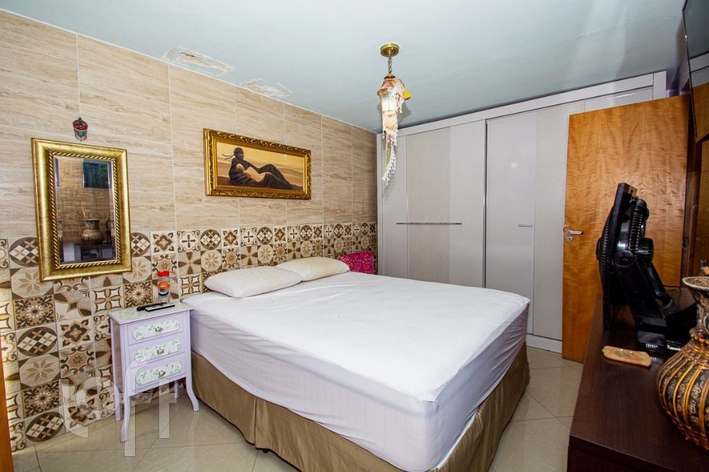 Casa à venda com 3 quartos, 270m² - Foto 14