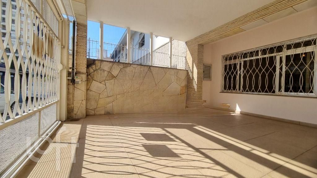 Casa à venda com 3 quartos, 133m² - Foto 2