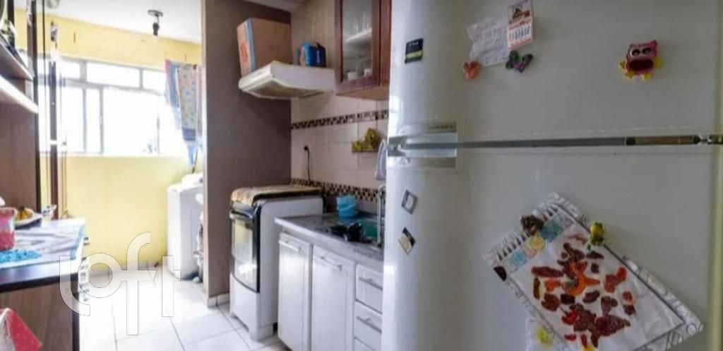 Apartamento à venda com 2 quartos, 60m² - Foto 10