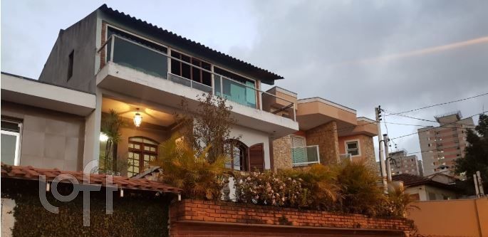 Casa, 3 quartos, 240 m² - Foto 1