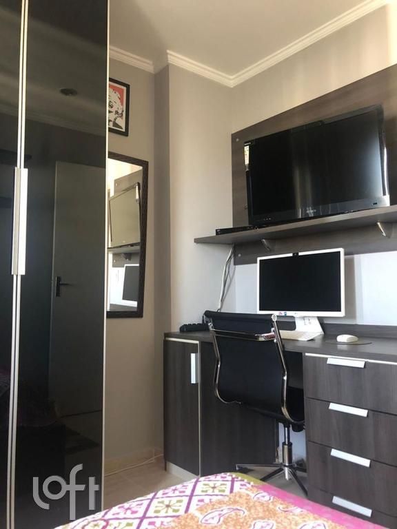 Apartamento à venda com 3 quartos, 74m² - Foto 2