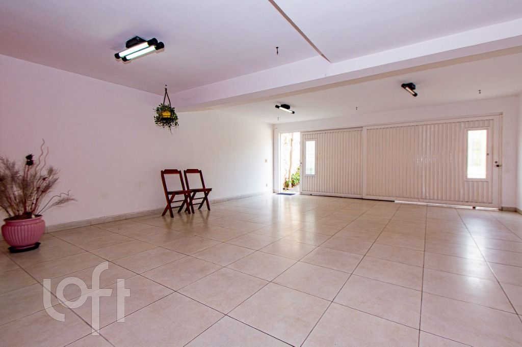 Casa à venda com 4 quartos, 244m² - Foto 24
