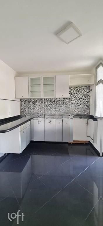 Apartamento à venda com 2 quartos, 70m² - Foto 13