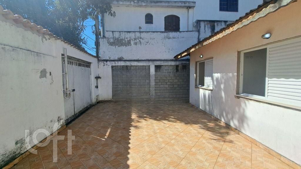 Casa à venda com 4 quartos, 150m² - Foto 3