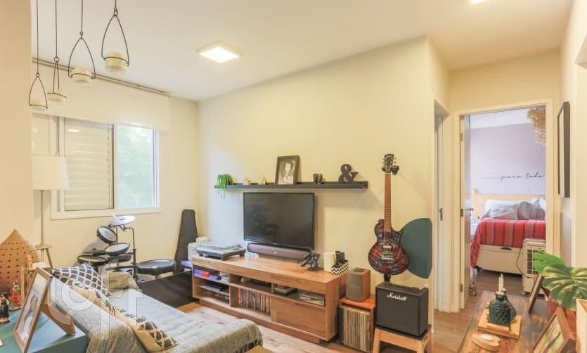 Apartamento à venda com 2 quartos, 72m² - Foto 4