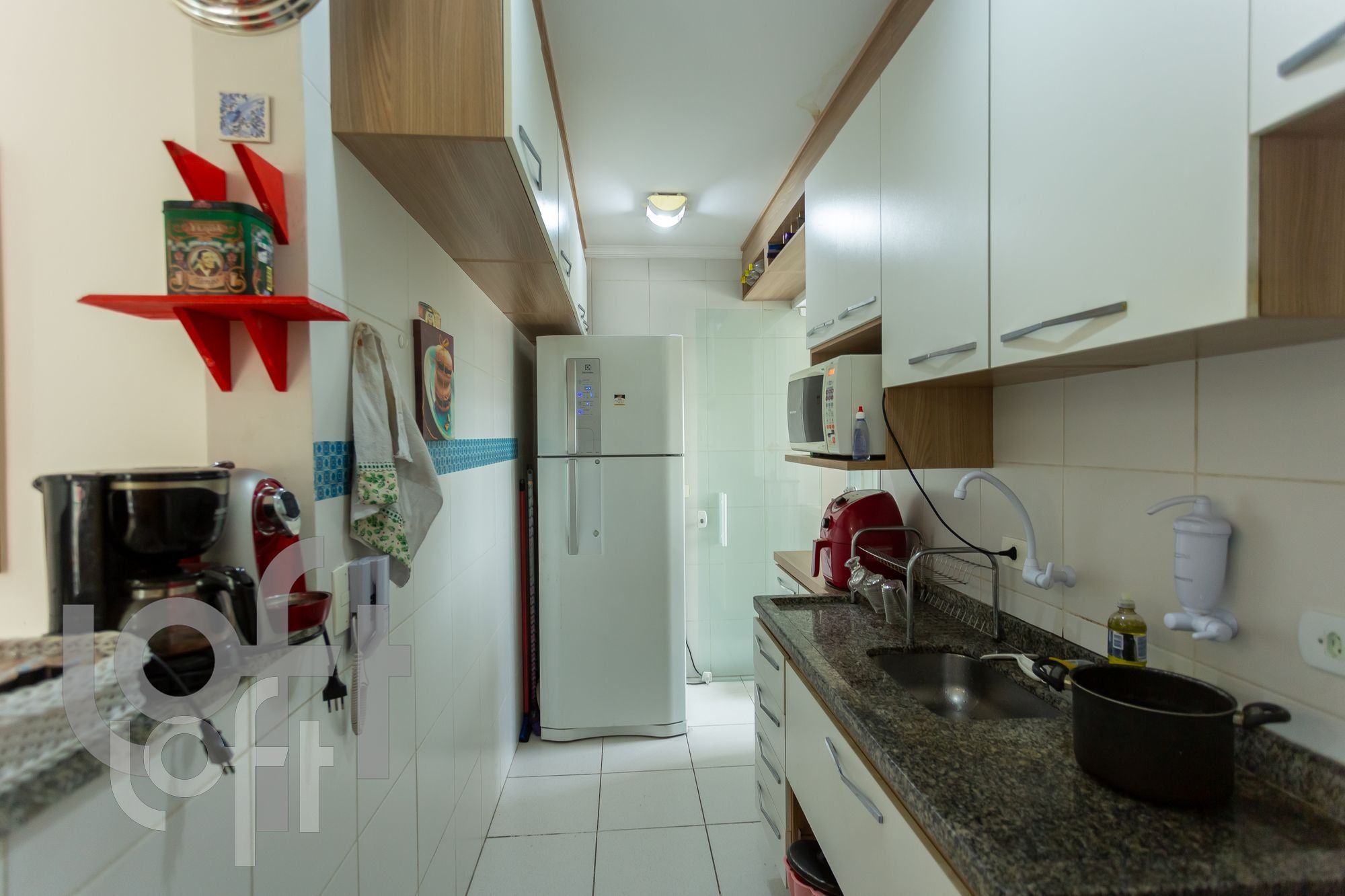 Apartamento à venda com 3 quartos, 68m² - Foto 2