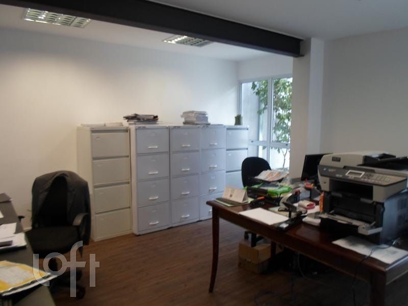 Casa à venda com 2 quartos, 240m² - Foto 11