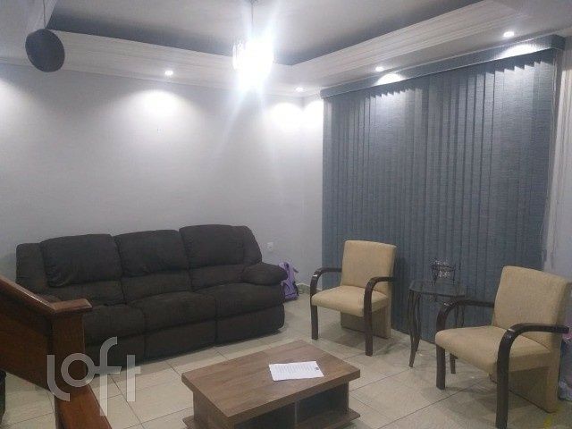 Casa à venda com 3 quartos, 150m² - Foto 1