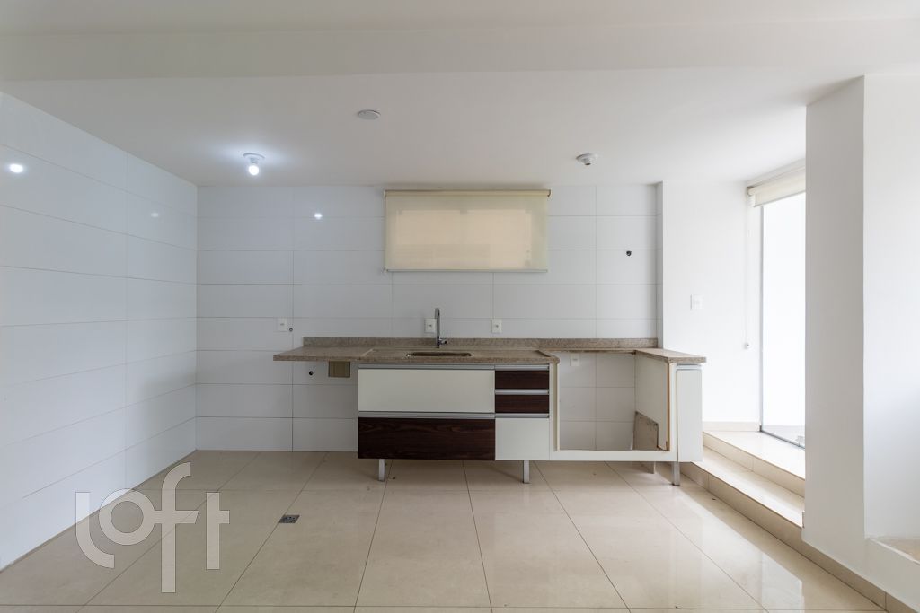 Casa à venda com 3 quartos, 210m² - Foto 35