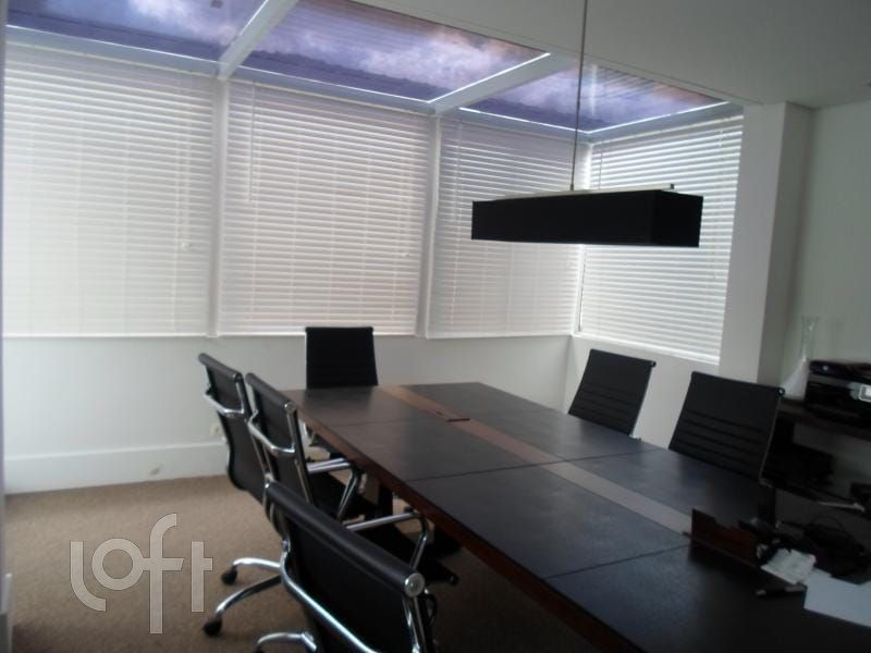 Casa à venda com 2 quartos, 240m² - Foto 18