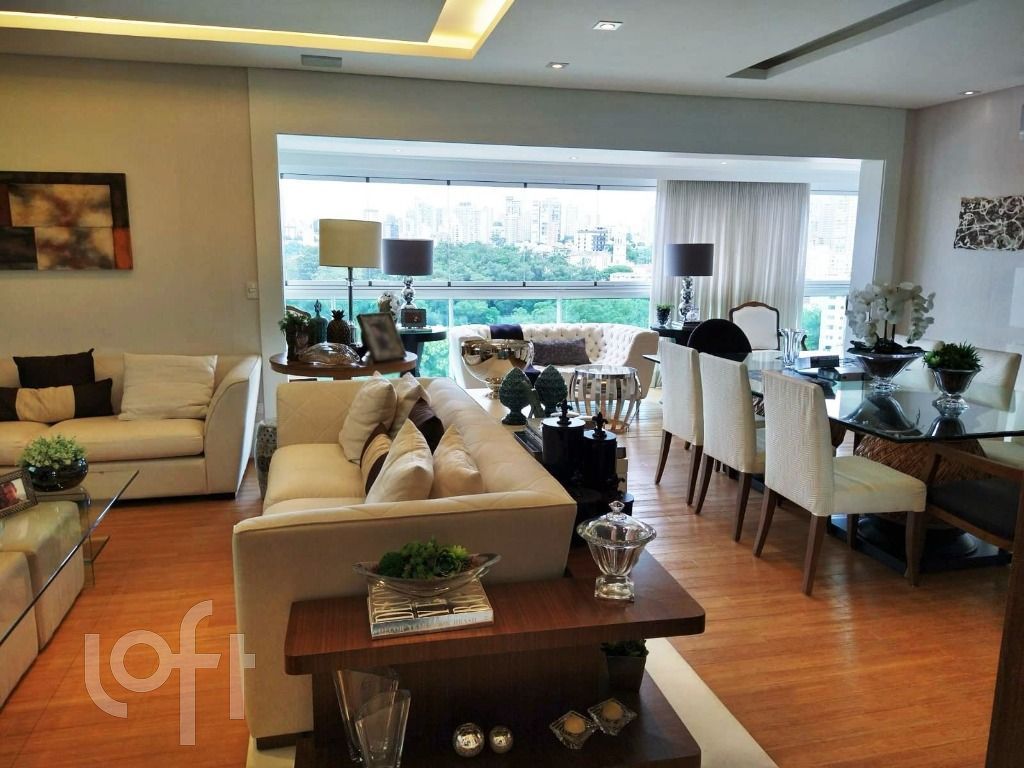Apartamento à venda com 4 quartos, 234m² - Foto 10