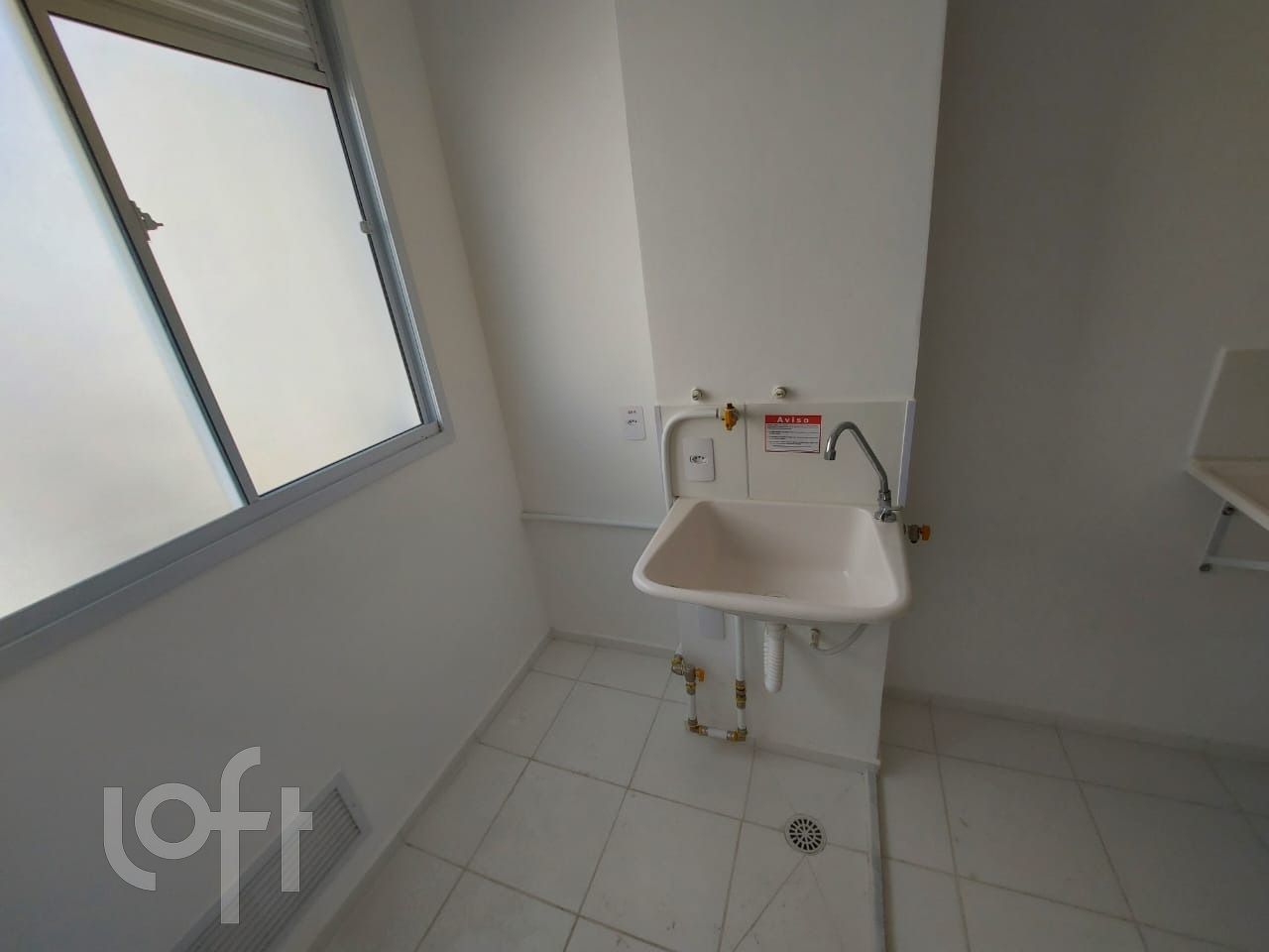 Apartamento à venda com 1 quarto, 36m² - Foto 2
