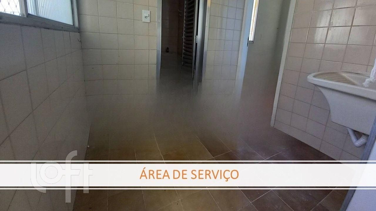 Apartamento à venda com 3 quartos, 75m² - Foto 12