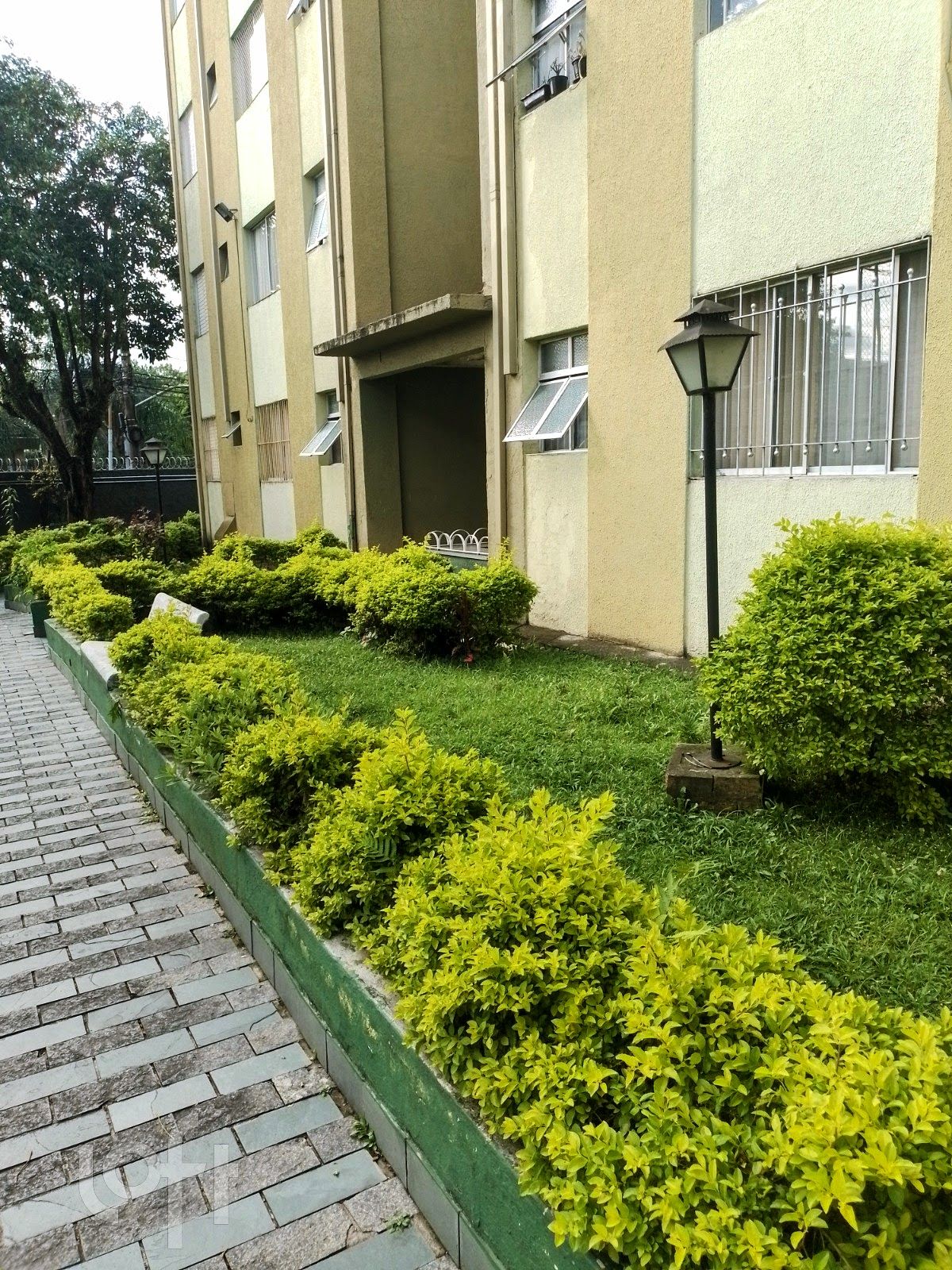 Apartamento à venda com 2 quartos, 75m² - Foto 28