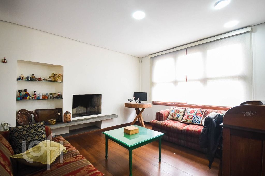 Casa à venda com 4 quartos, 426m² - Foto 11