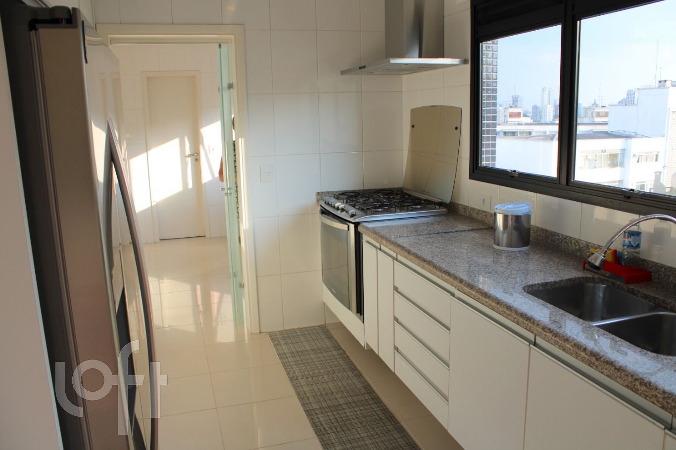 Apartamento à venda com 4 quartos, 234m² - Foto 27