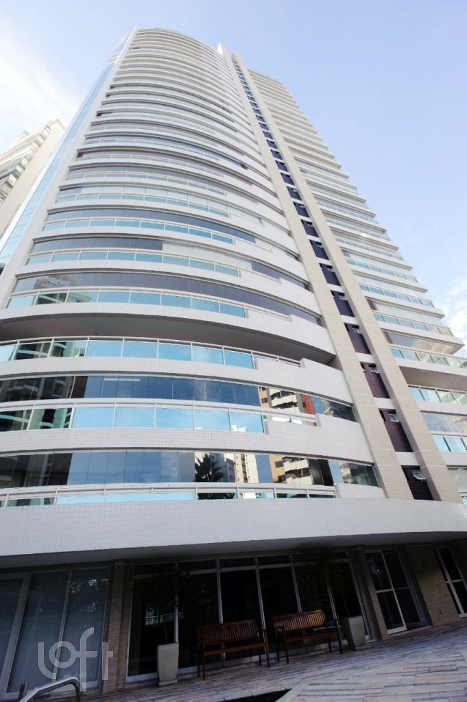 Apartamento, 4 quartos, 366 m² - Foto 2