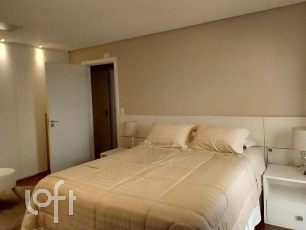 Apartamento à venda com 3 quartos, 140m² - Foto 3
