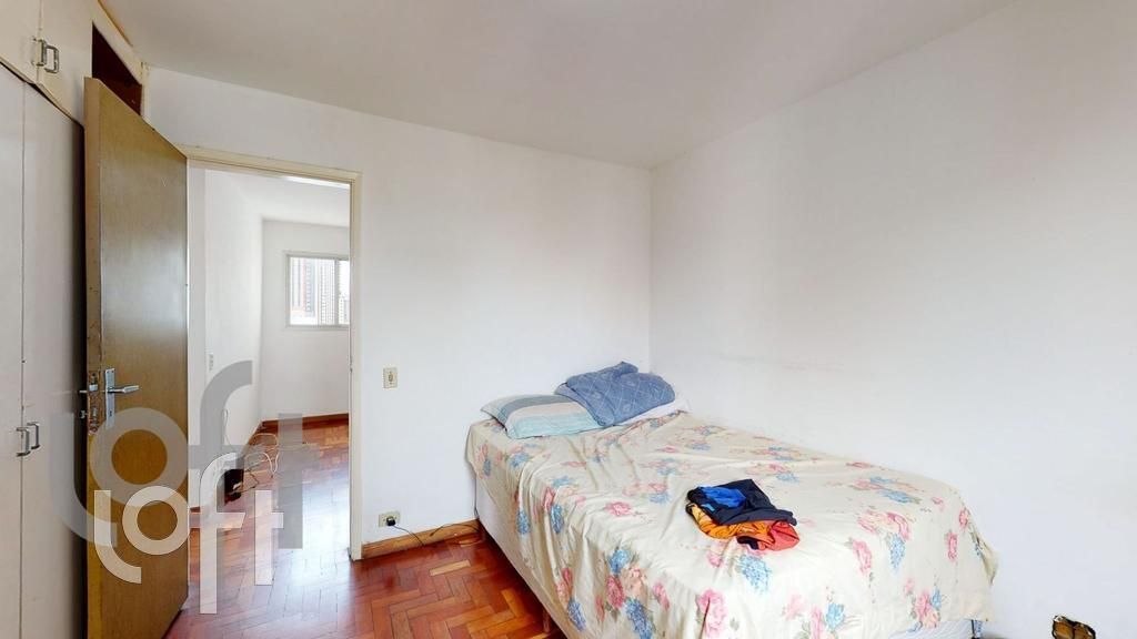 Apartamento à venda com 2 quartos, 70m² - Foto 25