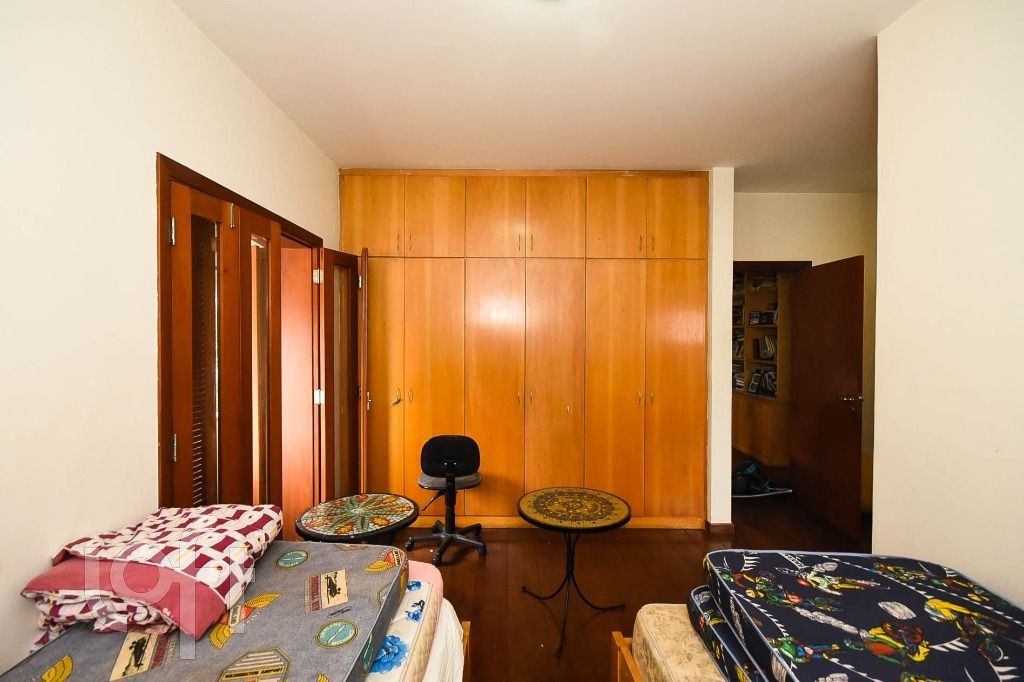 Casa à venda com 4 quartos, 426m² - Foto 19