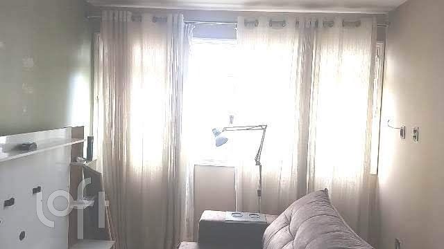Apartamento à venda com 2 quartos, 74m² - Foto 4