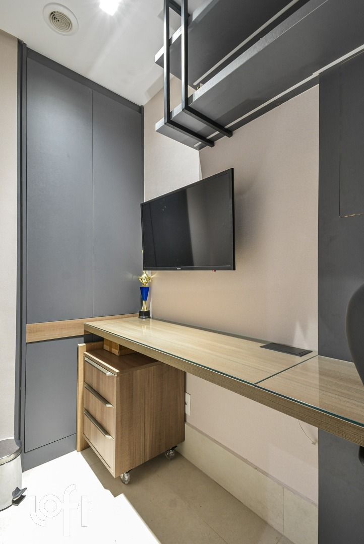 Apartamento à venda com 3 quartos, 131m² - Foto 8