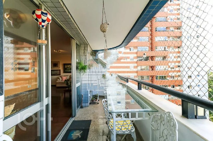 Apartamento à venda com 4 quartos, 190m² - Foto 5