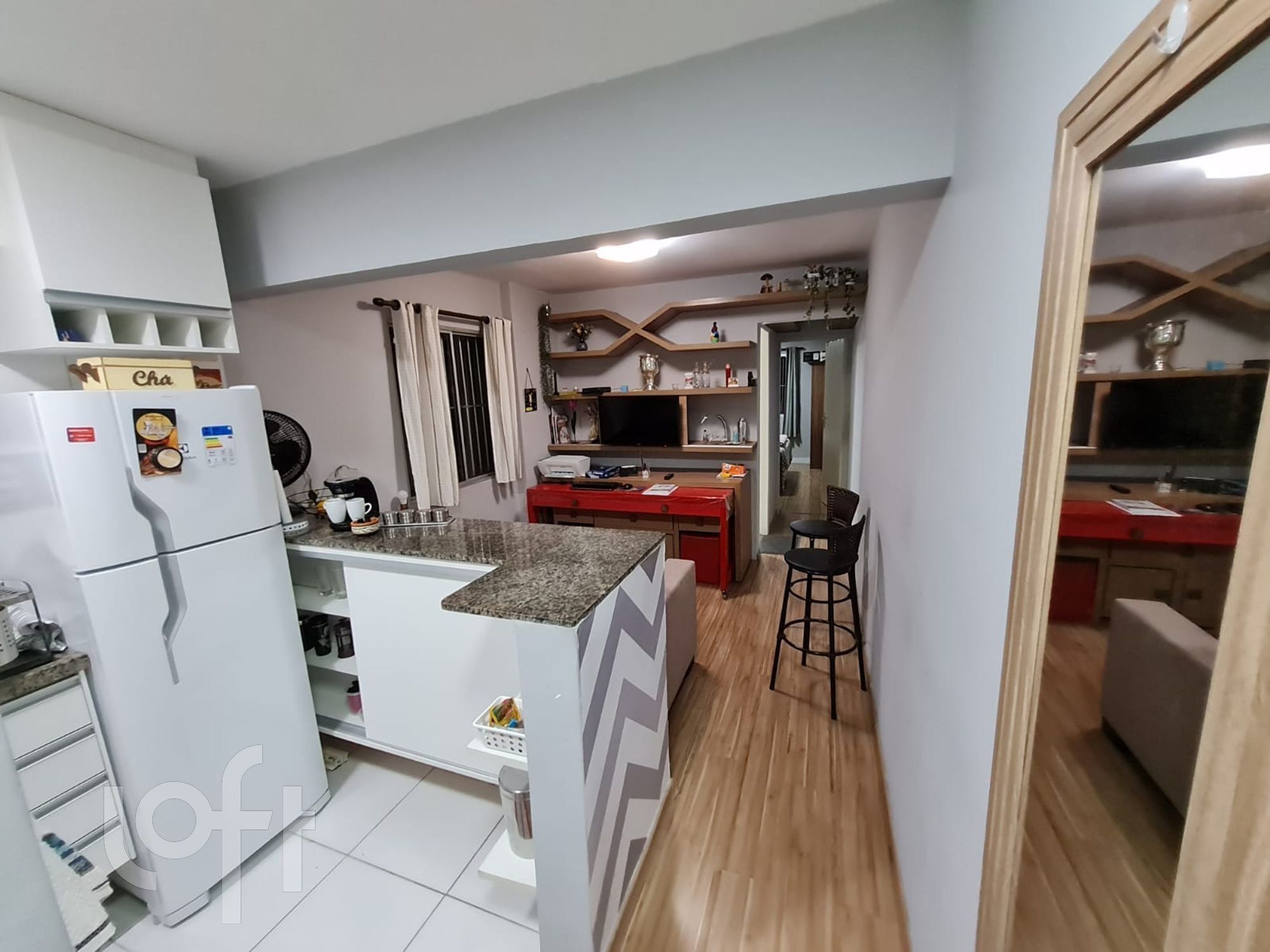 Apartamento à venda com 1 quarto, 40m² - Foto 1