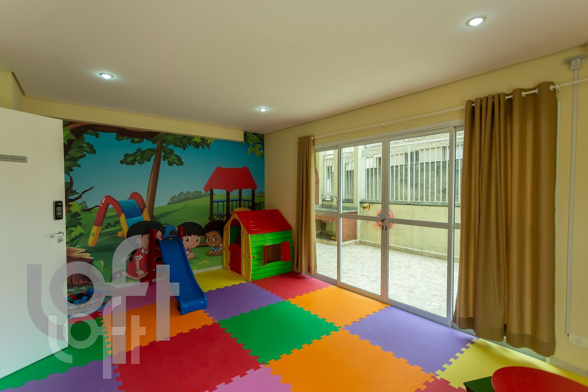 Apartamento à venda com 3 quartos, 68m² - Foto 12