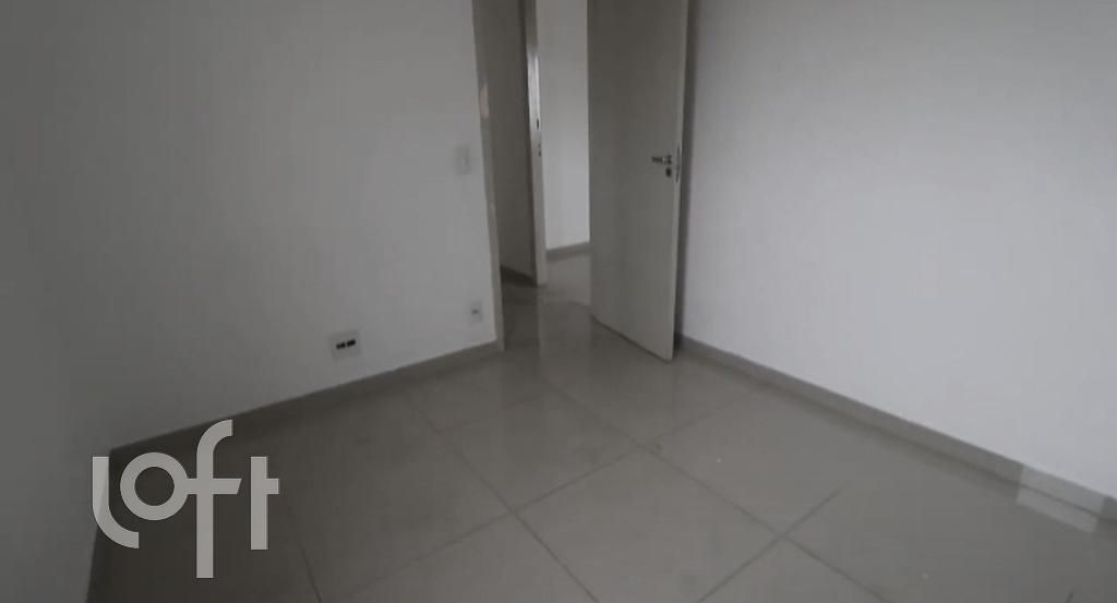 Apartamento à venda com 2 quartos, 48m² - Foto 2