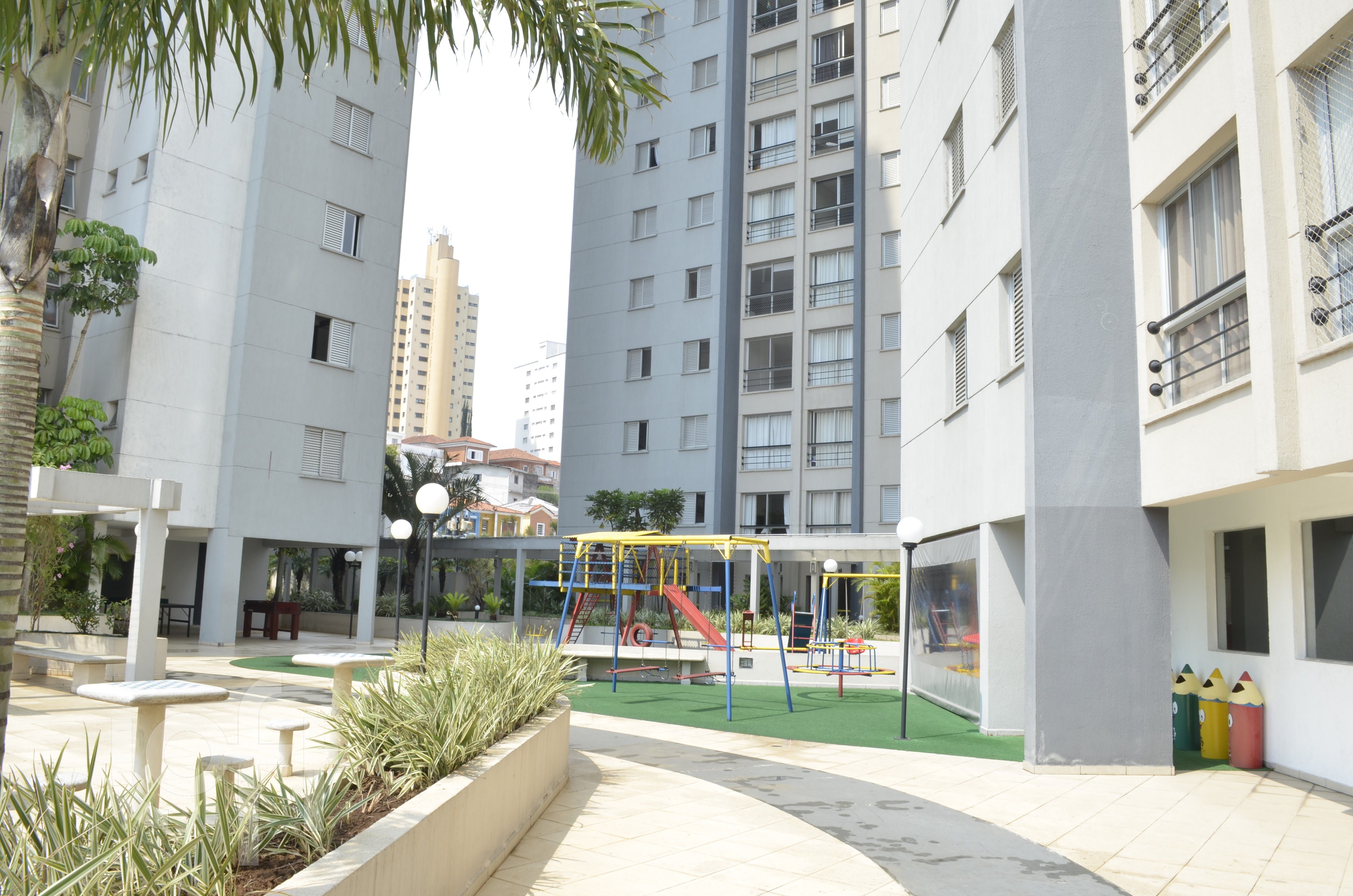 Apartamento à venda com 3 quartos, 66m² - Foto 19