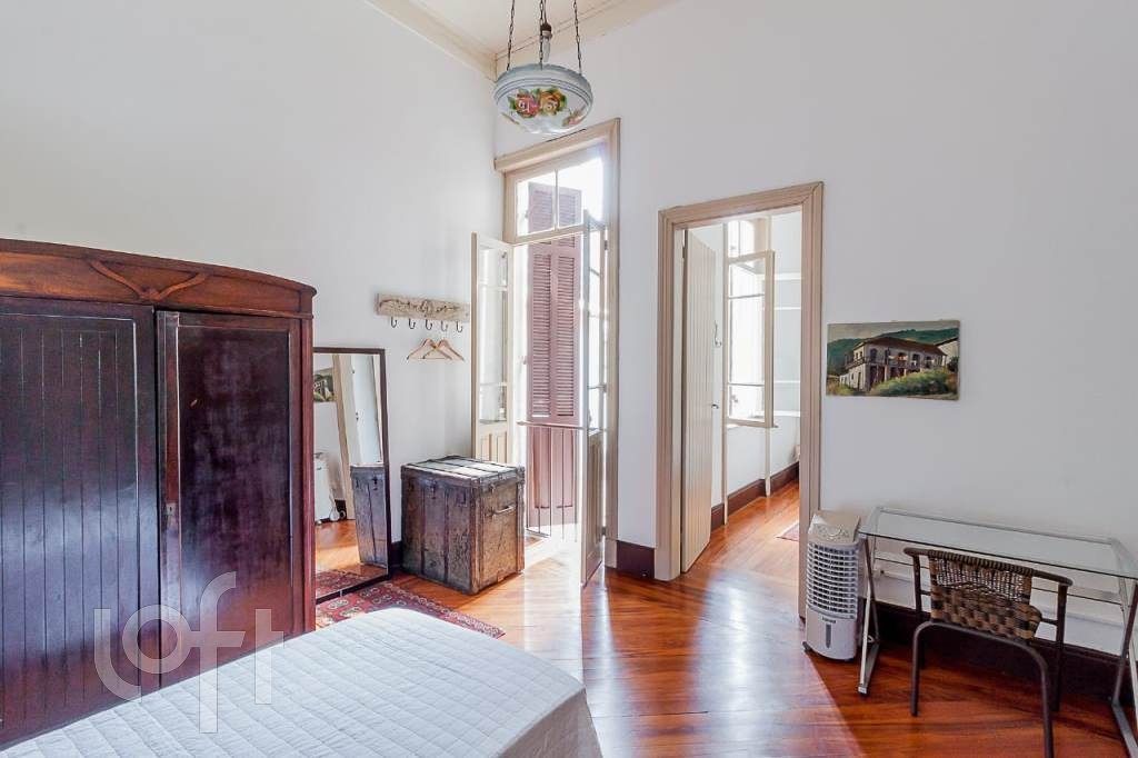 Casa à venda com 4 quartos, 216m² - Foto 9