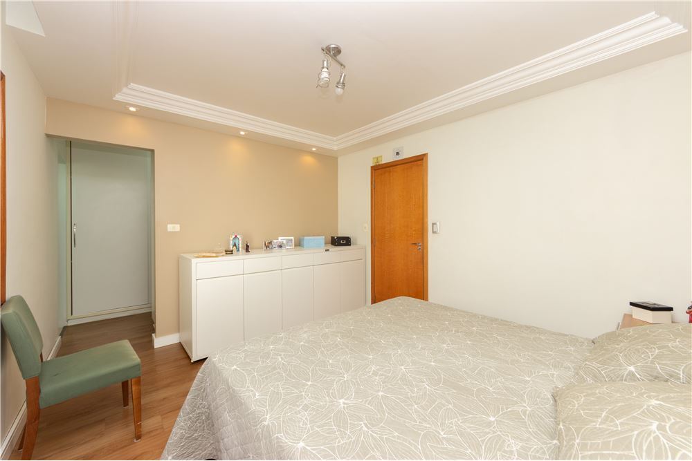 Casa à venda com 3 quartos, 380m² - Foto 19