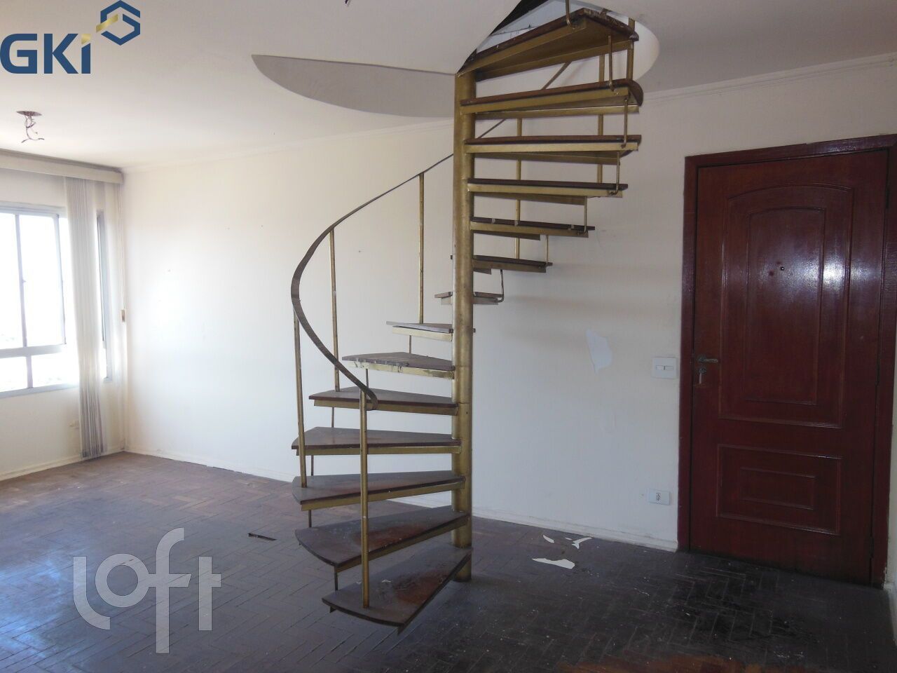 Apartamento à venda com 4 quartos, 140m² - Foto 1