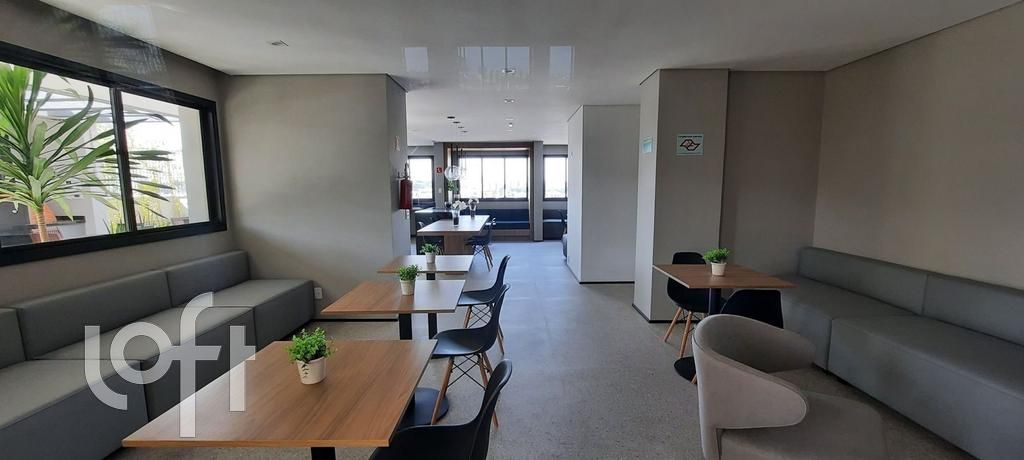 Apartamento à venda com 2 quartos, 43m² - Foto 27